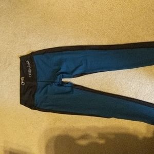 Everee x Barbella leggings size medium workout leggings.